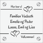 Bilde av Skilt i gaveeske: Her bor vi skilt i akryl